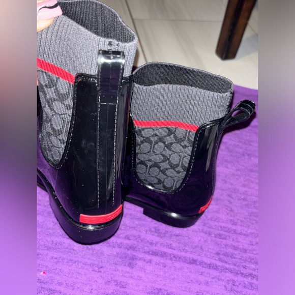 COACH Rubber Rain Boots Sz 8 Black Patent Logo Stretch PullOn Boots StyleG5255 - Picture 7 of 10
